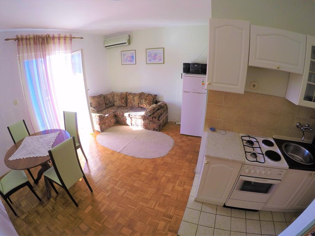 Blue City Apartment'S Repic Biograd Na Moru Eksteriør bilde